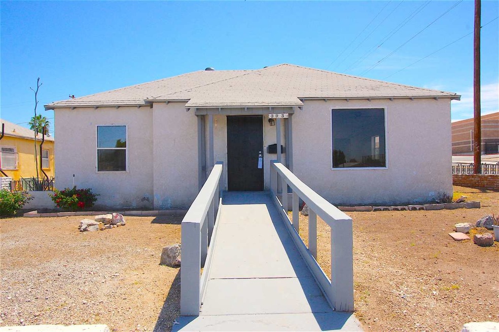 393 S 9th Ave, Yuma, AZ 85364 - photo 1