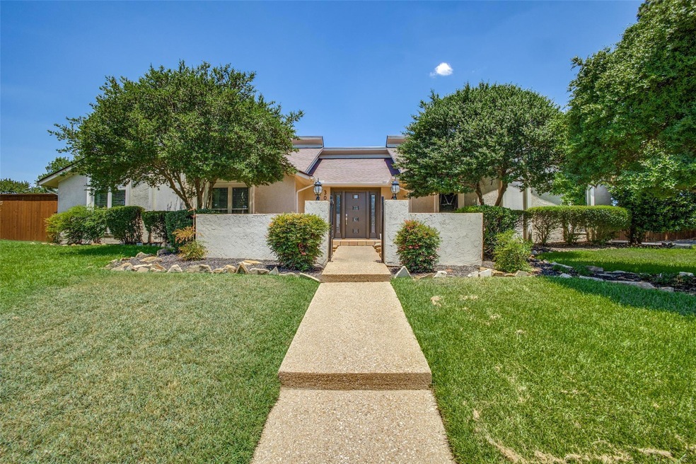 304 Quail Crest Dr, Colleyville, TX 76034 - photo 1