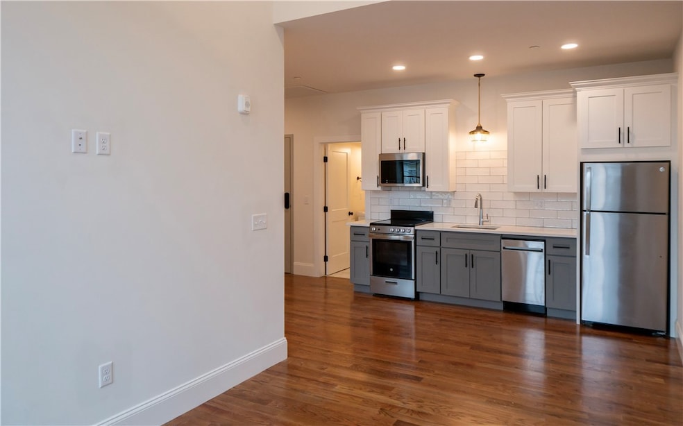 15 Cranston Ave unit 22, Newport, RI 02840 - photo 1