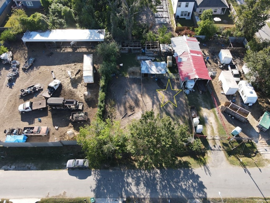 8000-A Willow St, Houston, TX 77088 - photo 1