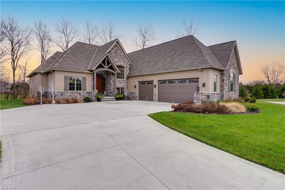 405 Dunwoody Dr, Aurora, OH 44202 - photo 1