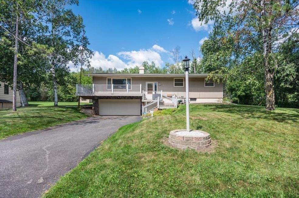 3011 London Rd, Duluth, MN 55804 - photo 1