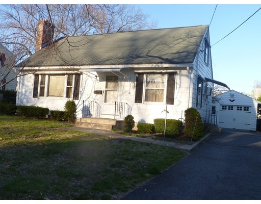 33 Lancaster St, Springfield, MA 01118 - photo 1
