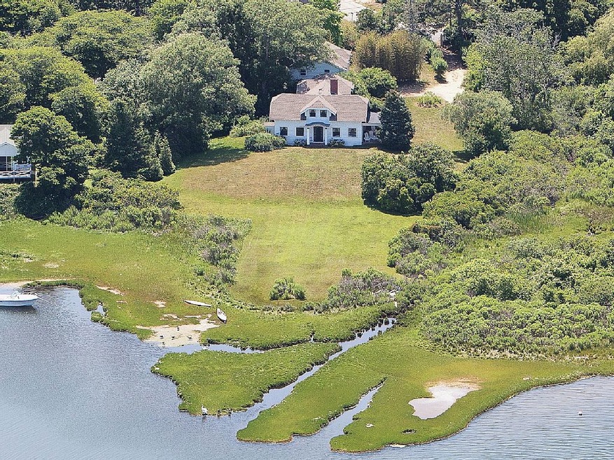 69 The Blvd, Edgartown, MA 02539 - photo 1