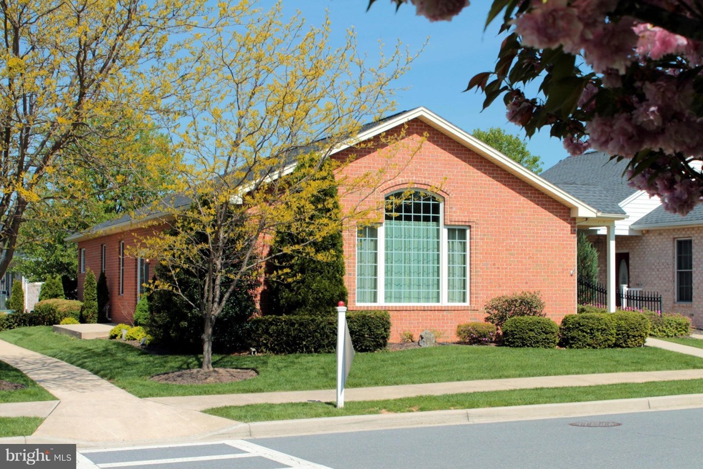 625 Observatory Dr, Hagerstown, MD 21742 - photo 1