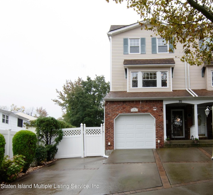 70 Cotter Ave, Staten Island, NY 10306 - photo 1