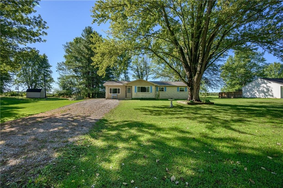 8501 W 450 S, Columbus, IN 47201 - photo 1