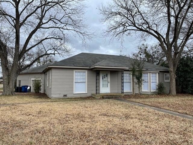 1403 E Ennis Ave, Ennis, TX 75119 - photo 1