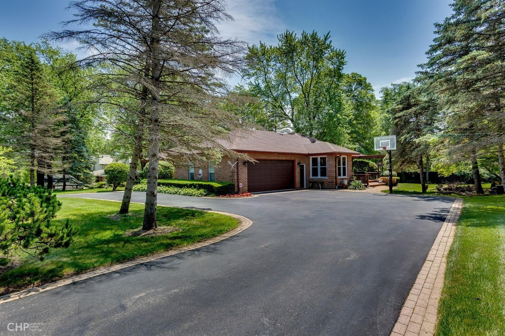 741 Becker Rd, Glenview, IL 60025 - photo 1