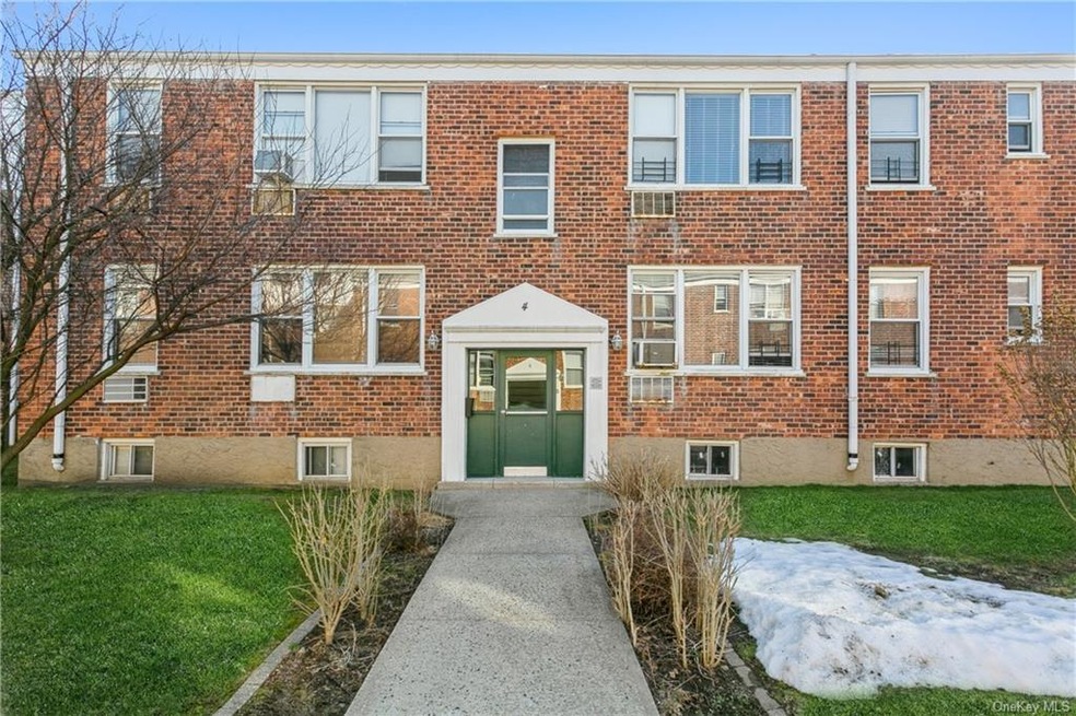 Building #4 at Emerald COurt