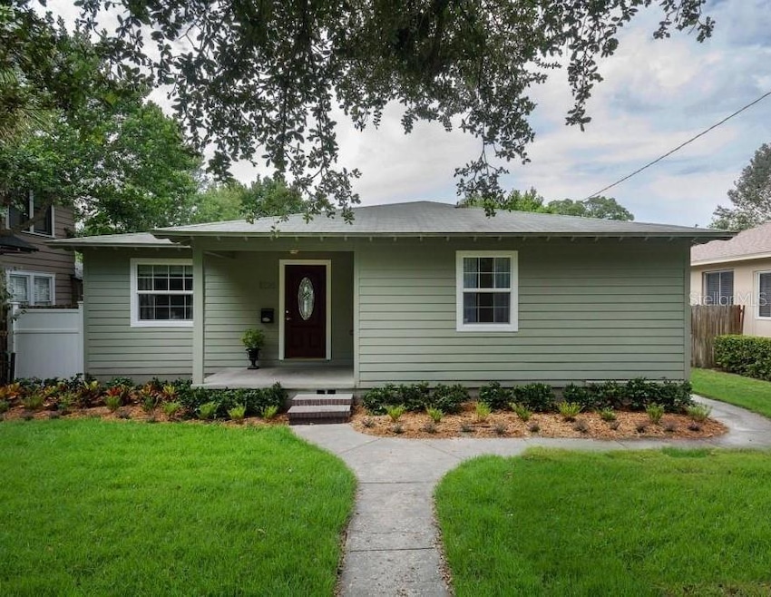 1226 12th St N, Saint Petersburg, FL 33705 - photo 1