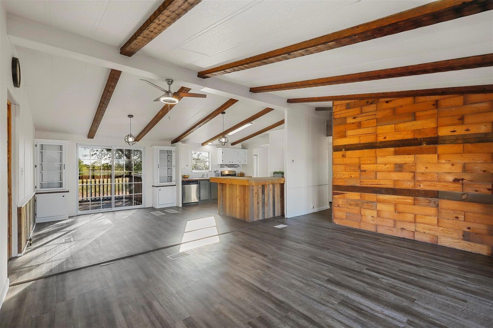 5808 Blackburn Dr, Joshua, TX 76058 - photo 1