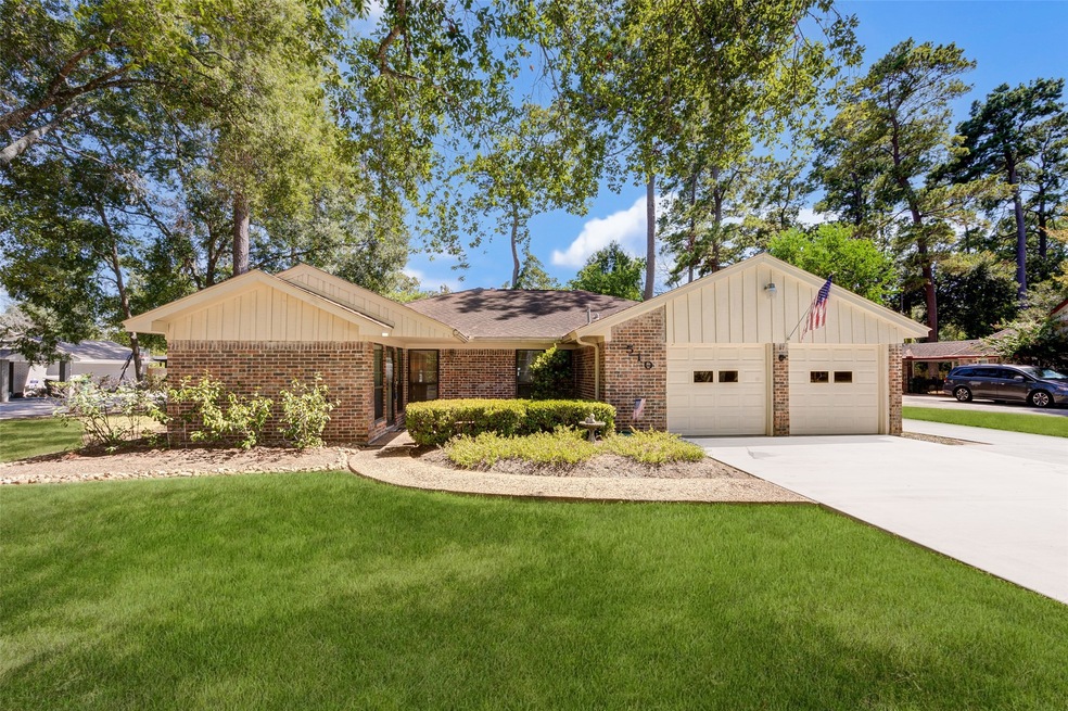 510 Spring Pines Dr, Spring, TX 77386 - photo 1