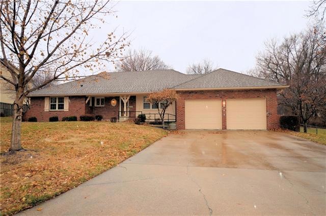6912 Reeder St, Shawnee, KS 66203 - photo 1