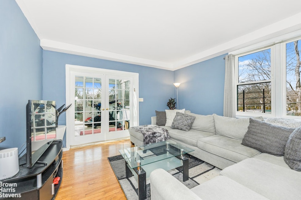 Dogwood Close Townhomes unit B11B14, Bronx, NY 10471 - photo 1