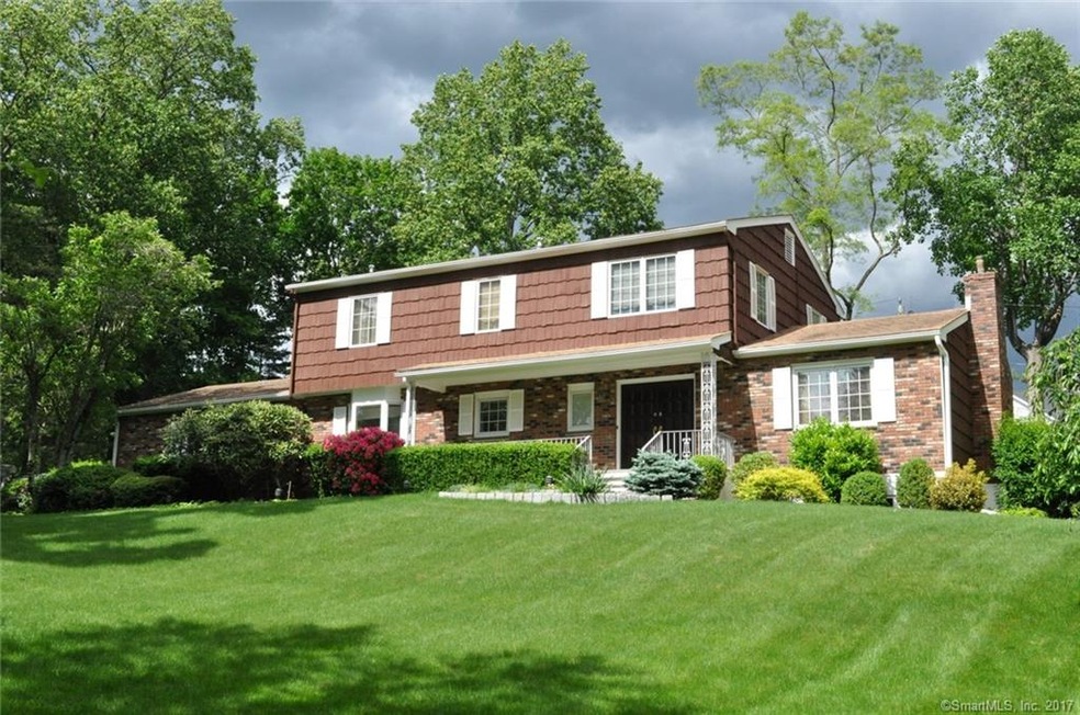 15 Hillcrest Ave, Stamford, CT 06902 - photo 1