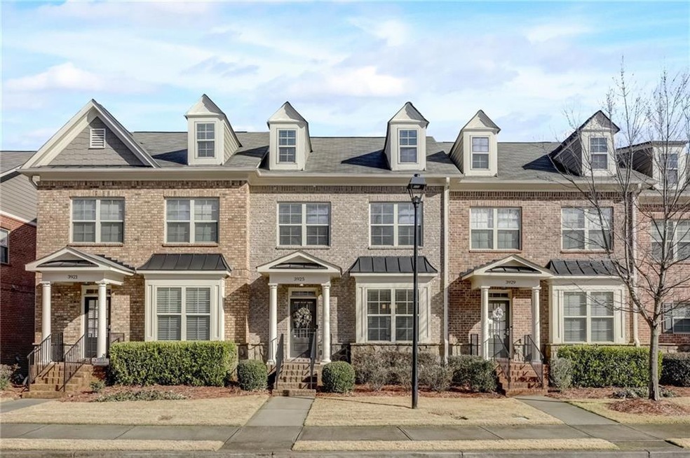 Welcome Home to 3925 Towbridge!