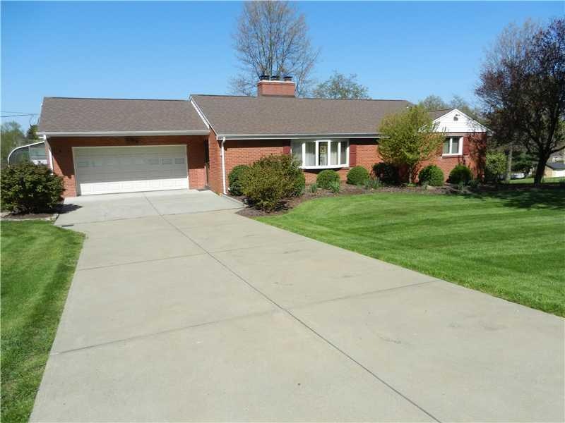 Exterior Front. Beautiful ranch  located in desira