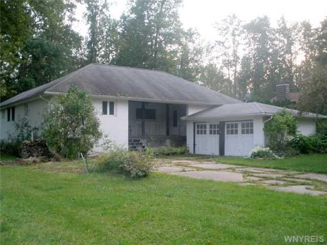 Exterior Front QUIET DEAD END STREET