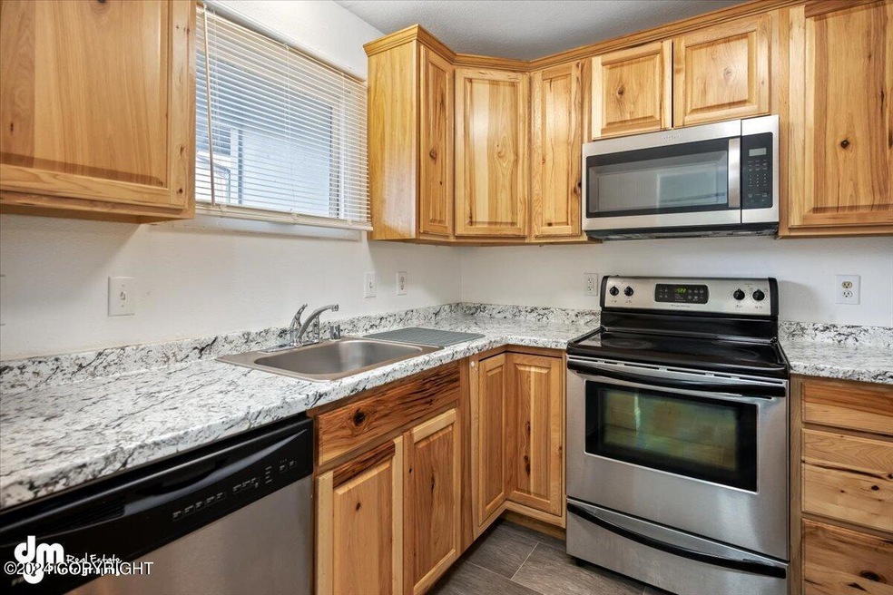 8921-Kitchen