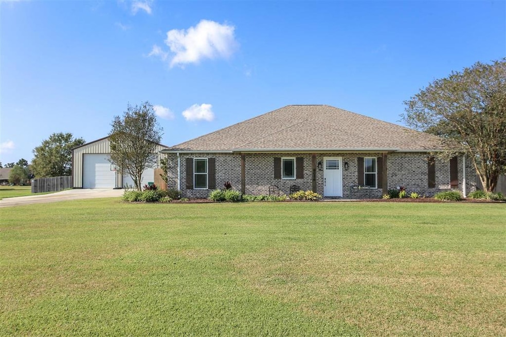 8026 Lake St, Lake Charles, LA 70605 - photo 1