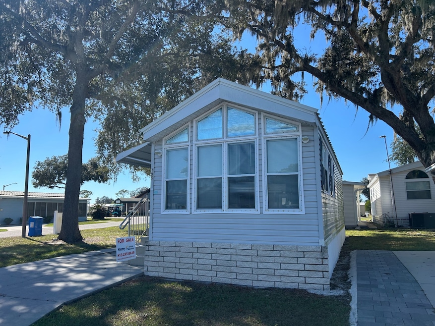 37811 Chancey Rd unit 195, Zephyrhills, FL 33541 - photo 1