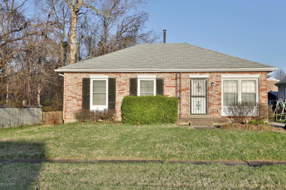 5717 Bucks Ln, Louisville, KY 40291 - photo 1
