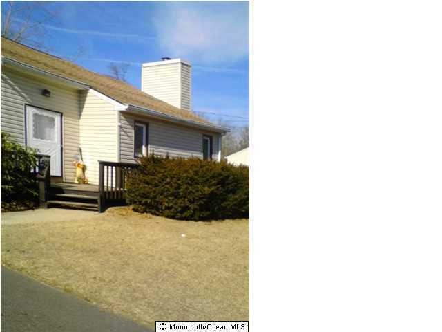392 Princeton Ave, Bayville, NJ 08721 - photo 1