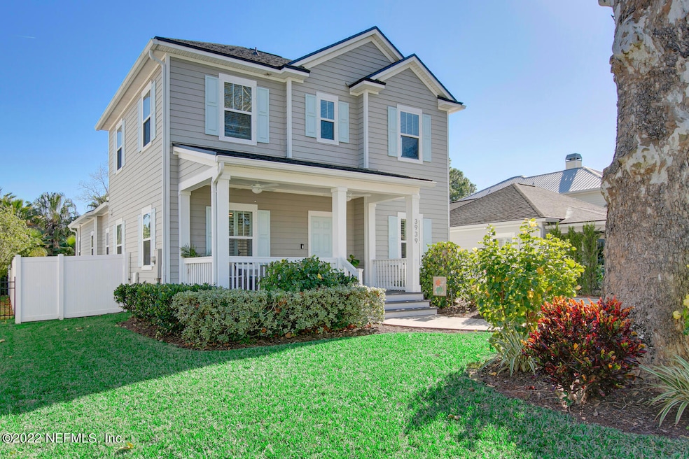 Welcome to 3939 Palm Way