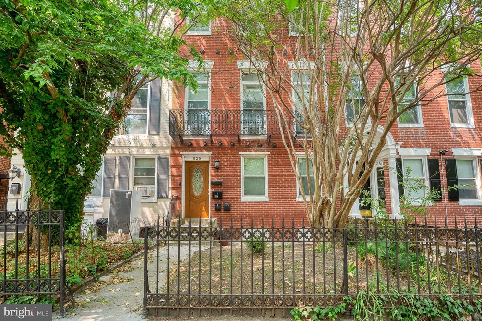 828 Hollins St, Baltimore, MD 21201 - photo 1