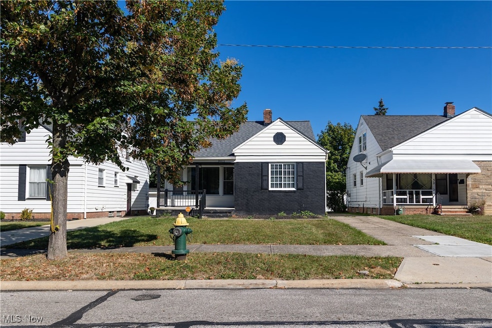 Under Contract $185,000 • Co-Listing Agent