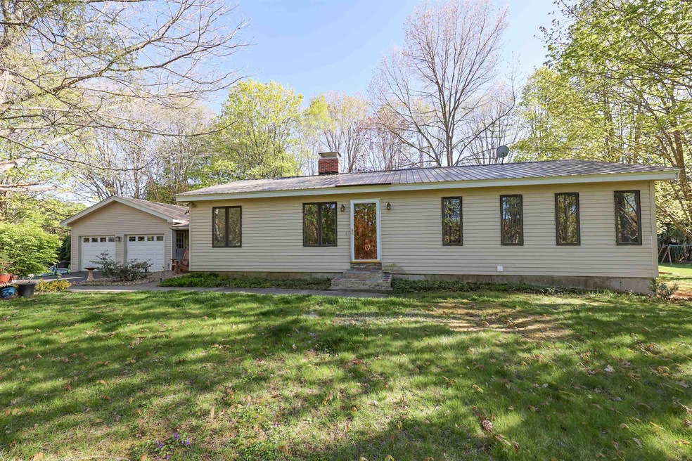 110 Willard Way, Plaistow, NH 03865 - photo 1