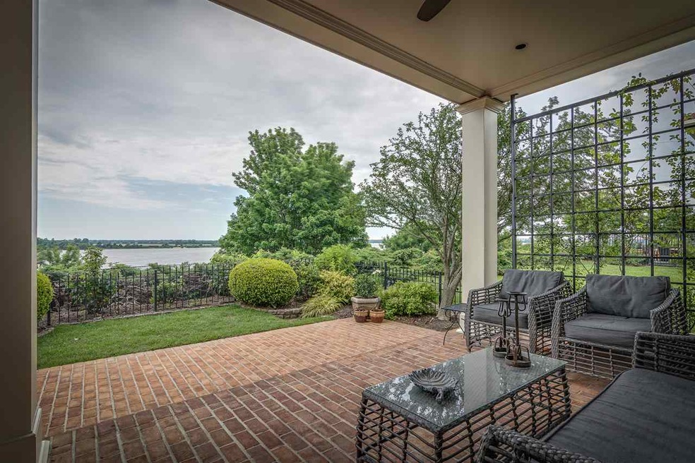 The back of this fabulous house is its piece de re