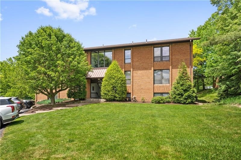 For Rent $1,900/month