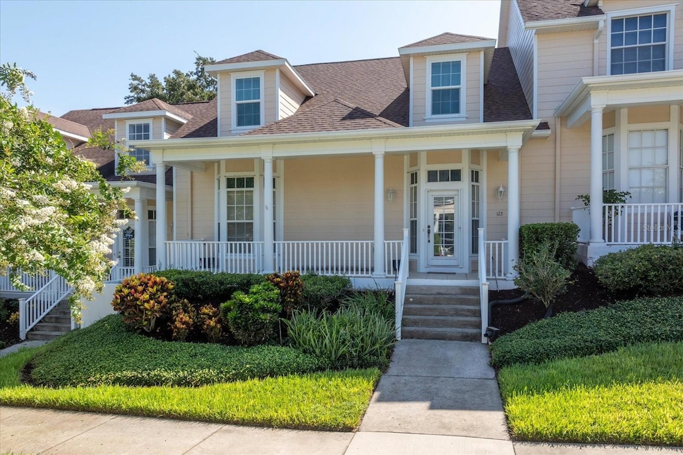 Nice front porch area