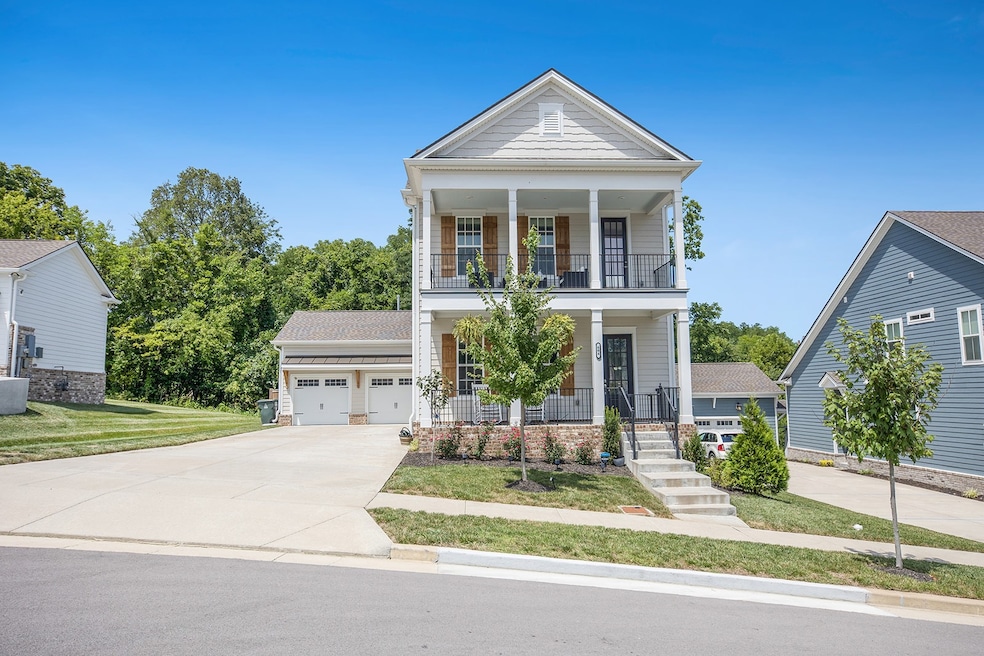 The dreamiest porches and a Quiet culdesac (Quiet Circle is the perfect street name!)