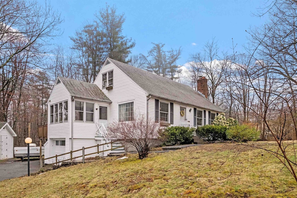 1099 Westminster Hill Rd, Fitchburg, MA 01420 - photo 1