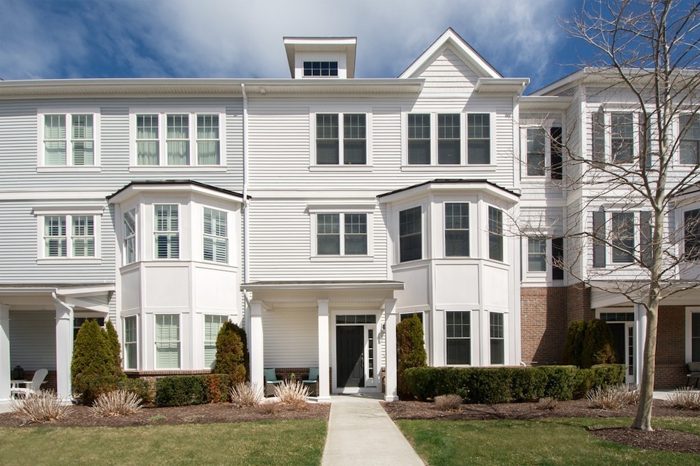 118 Stayner Dr unit 118, Hingham, MA 02043 - photo 1