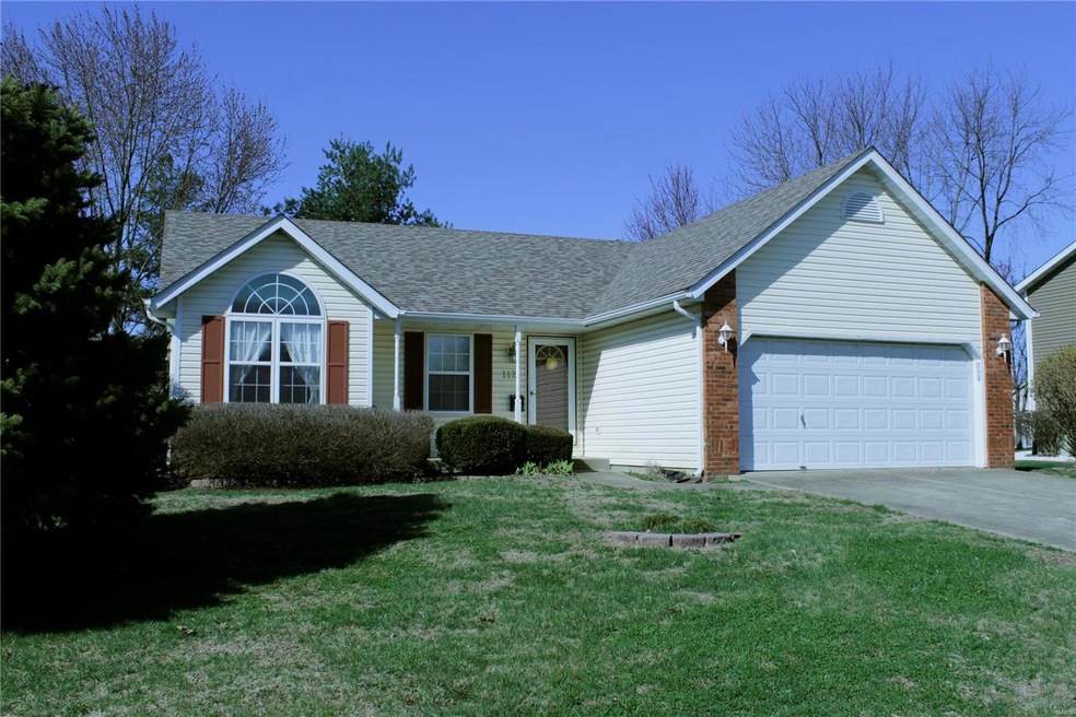 112 Ridge Dr, Maryville, IL 62062 - photo 1