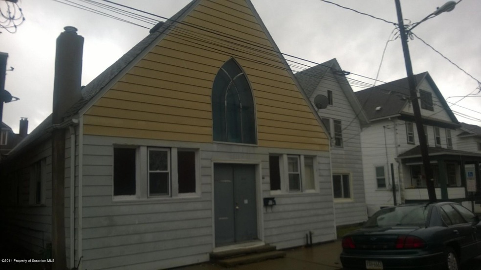 127 Susquehanna Ave, Olyphant, PA 18447 - photo 1