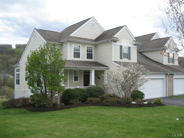 2365 Hollow View Dr, Easton, PA 18040 - photo 1