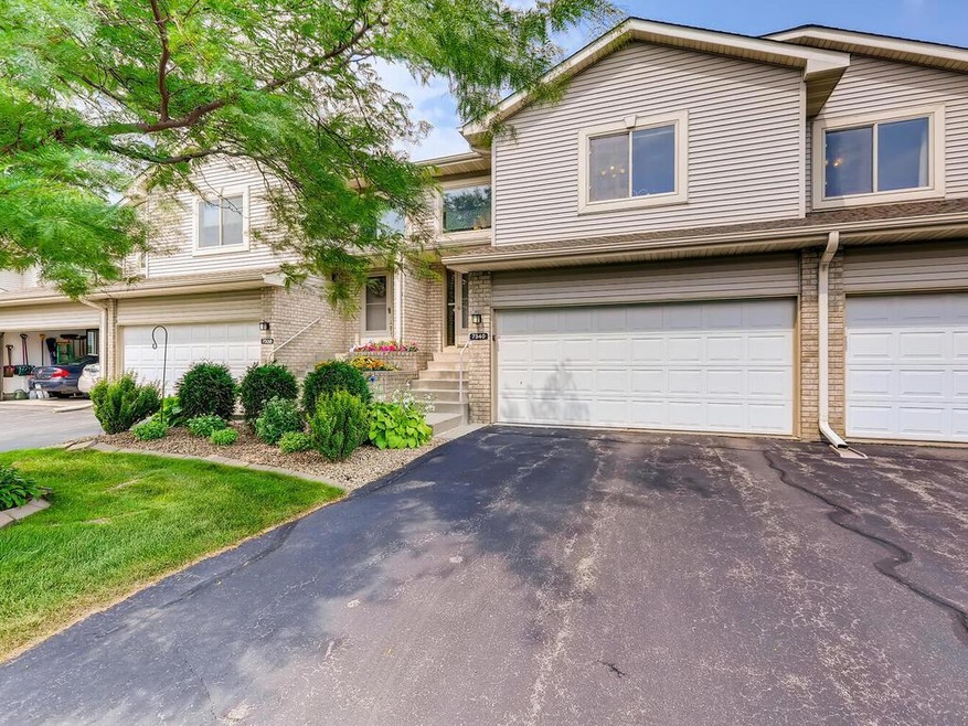 7340 Bolton Way Inver Grove-001-002-Exterior Front