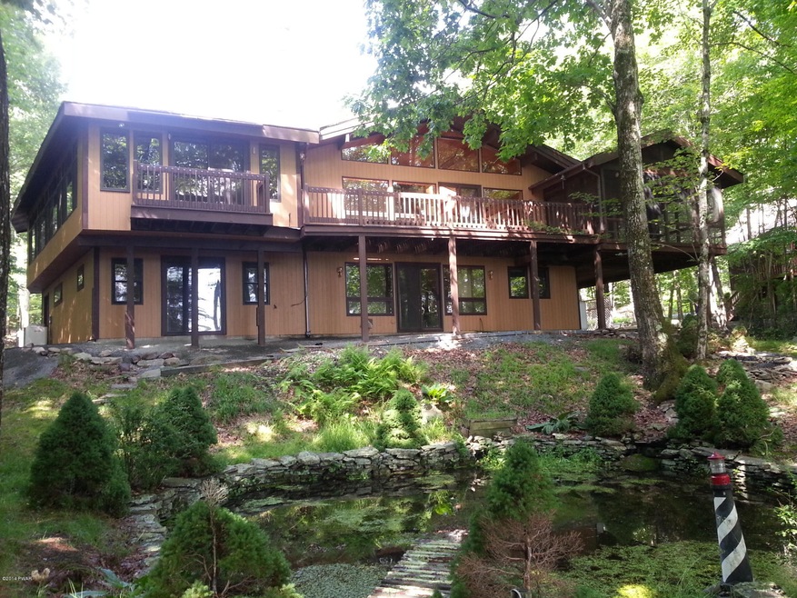 224 Fawn Lake Dr, Hawley, PA 18428 - photo 1