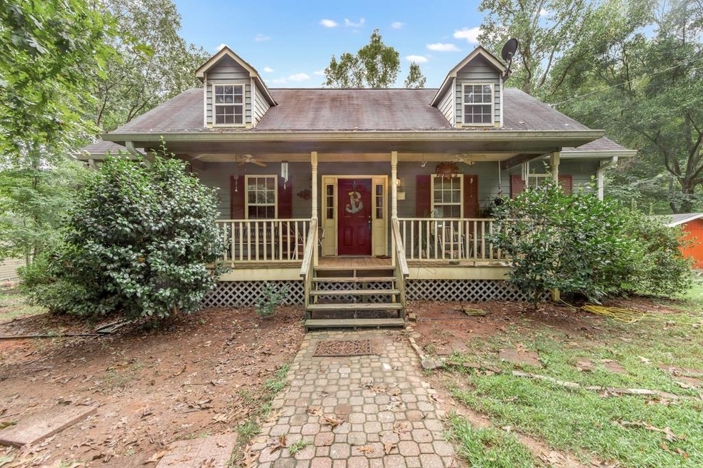 370 Mountain Creek Ln, Maysville, GA 30558 - photo 1