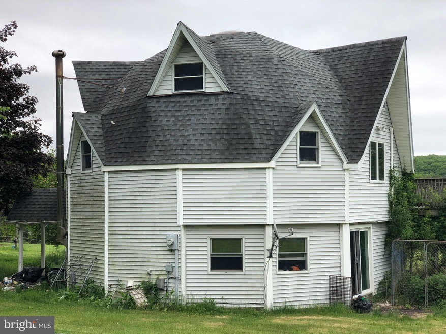 71 Stonehedge Ln, Tamaqua, PA 18252 - photo 1