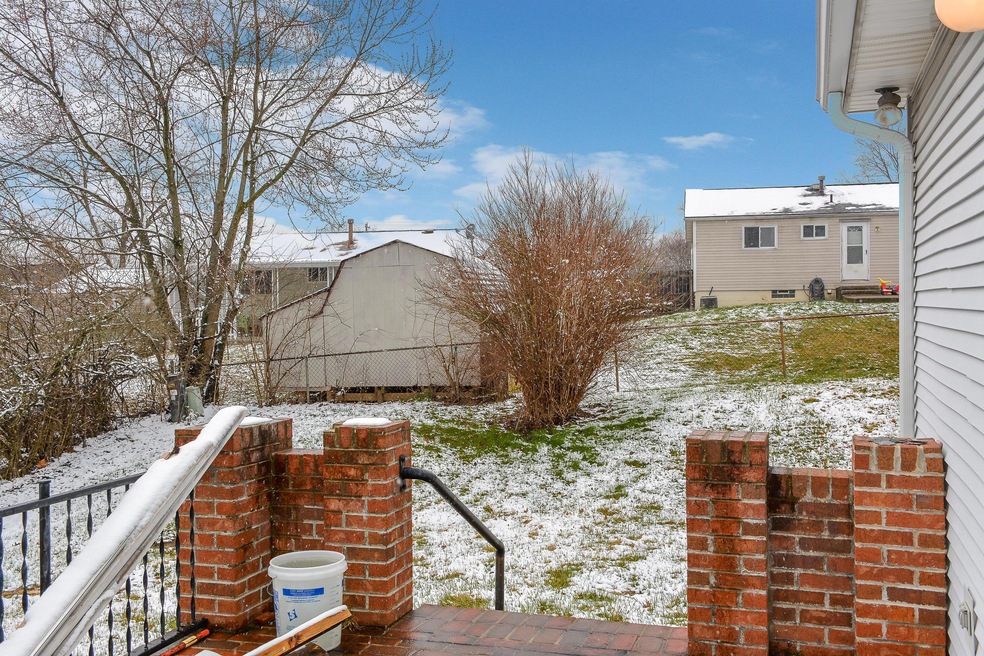 3098 Hill Grove Ave, Columbus, OH 43223 - photo 1