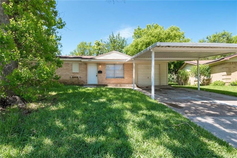 2045 Avis Cir, Mesquite, TX 75149 - photo 1