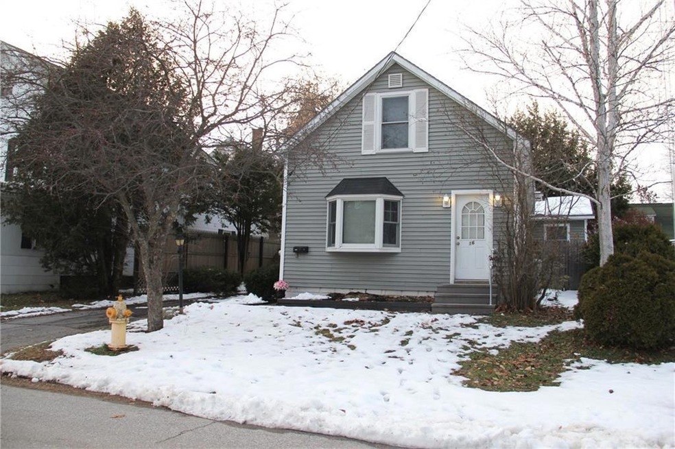 16 Fillion St Front