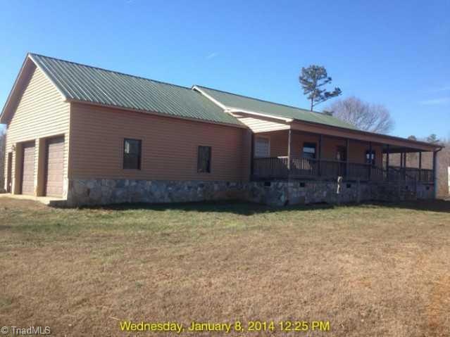 956 Deer Track Rd, Asheboro, NC 27205 - photo 1