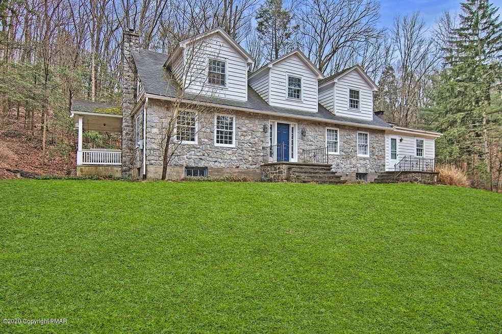 185 Clermont Ave, Stroudsburg, PA 18360 - photo 1